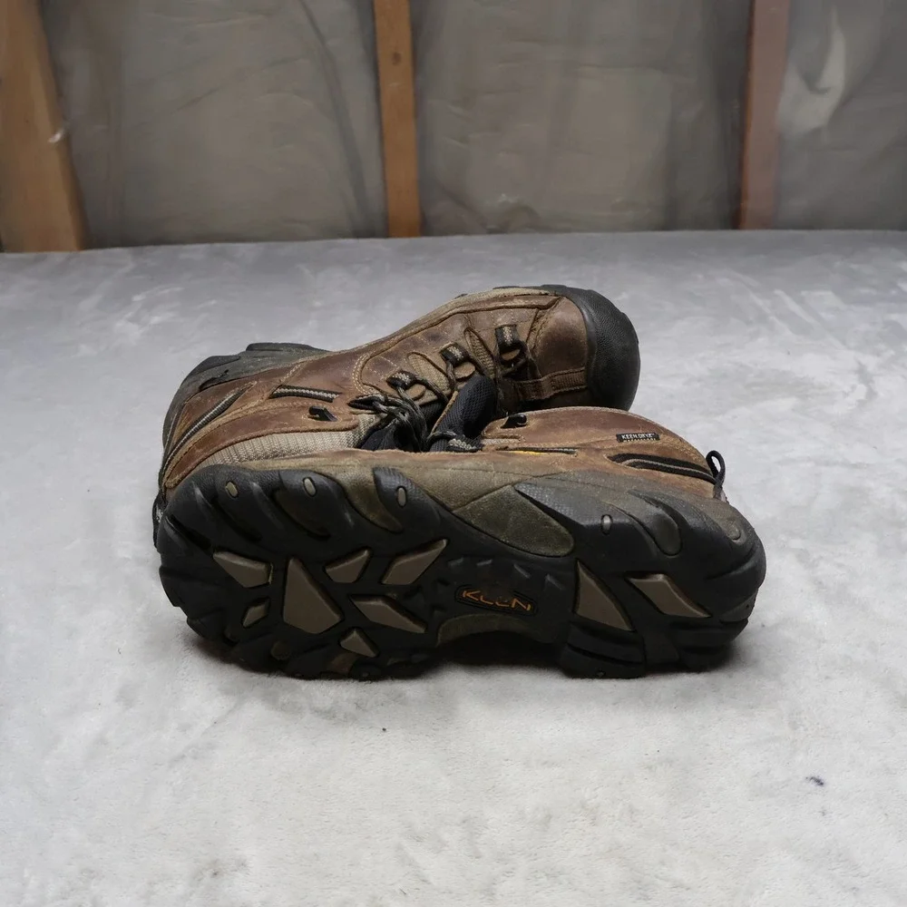 Keen Men 9 Hiking Boots‎ Brown Leather Targhee II Mid Trail Rugged Waterproof